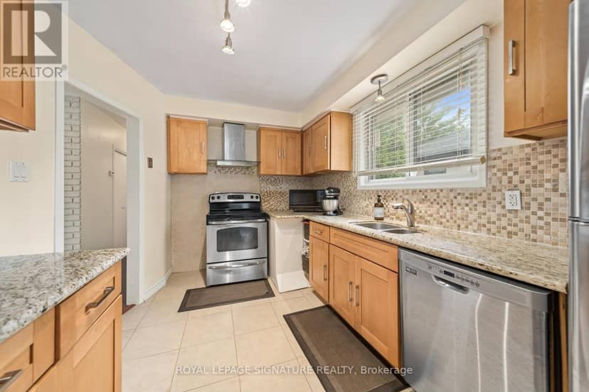 4 Moss Street — photo 10 of 26