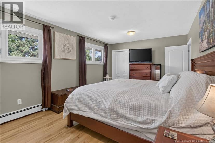 38 Lindsay Street — photo 24 of 40