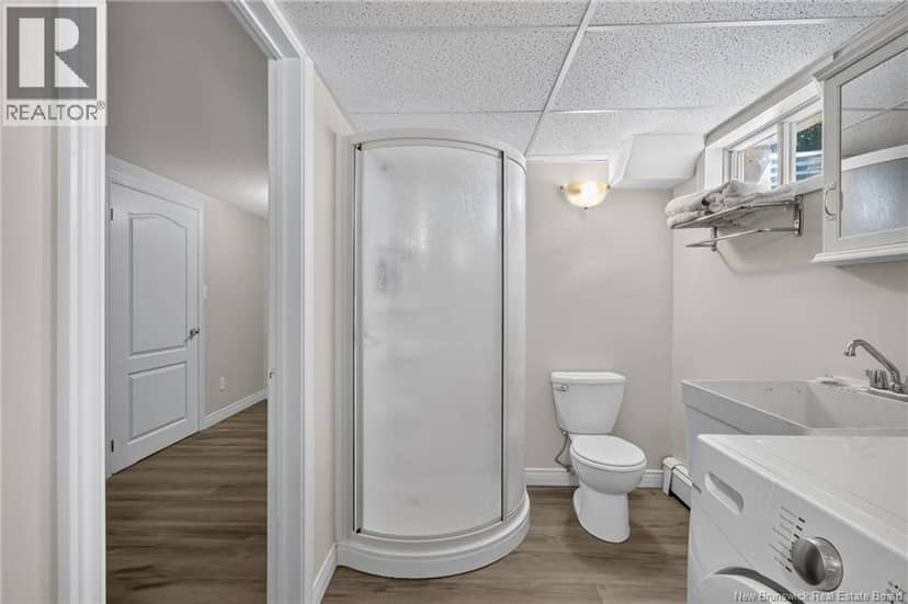 38 Lindsay Street — photo 32 of 40