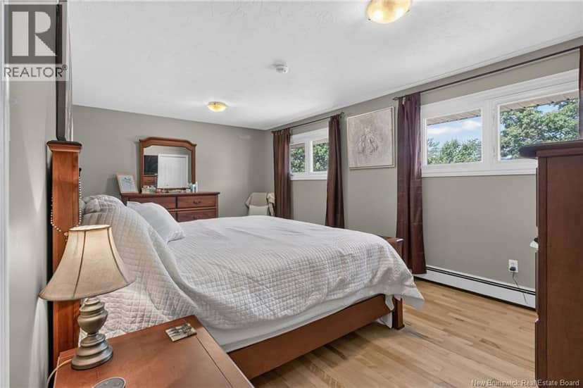 38 Lindsay Street — photo 23 of 40