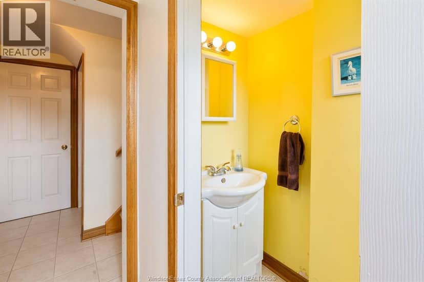 2759 Rockwell Boulevard — photo 31 of 40