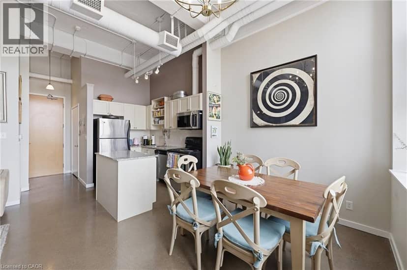 410 KING Street W Unit# 307 — photo 13 of 24