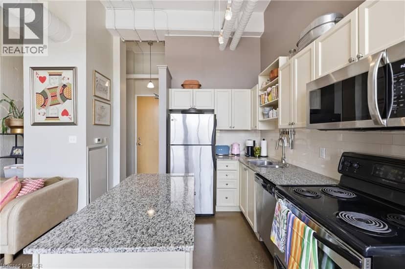 410 KING Street W Unit# 307 — photo 12 of 24