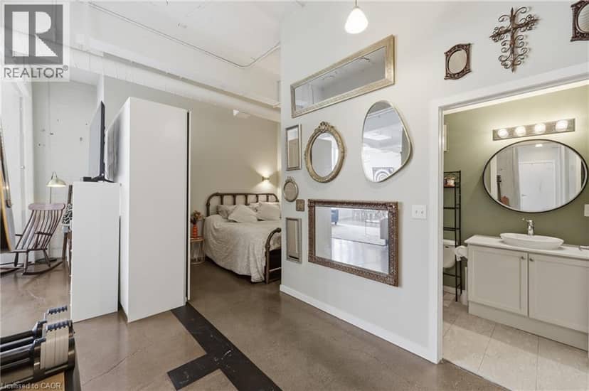 410 KING Street W Unit# 307 — photo 15 of 24