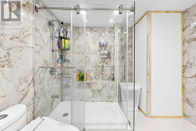 3253 Ibbetson Crescent — photo 17 of 39