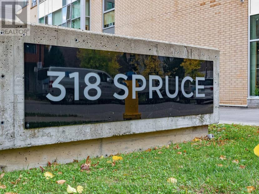 602 - 318 Spruce Street — photo 2 of 27