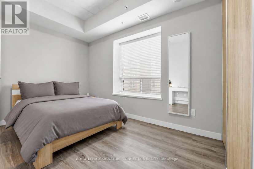 602 - 318 Spruce Street — photo 20 of 27