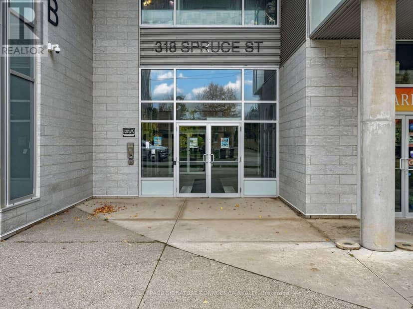 602 - 318 Spruce Street — photo 3 of 27