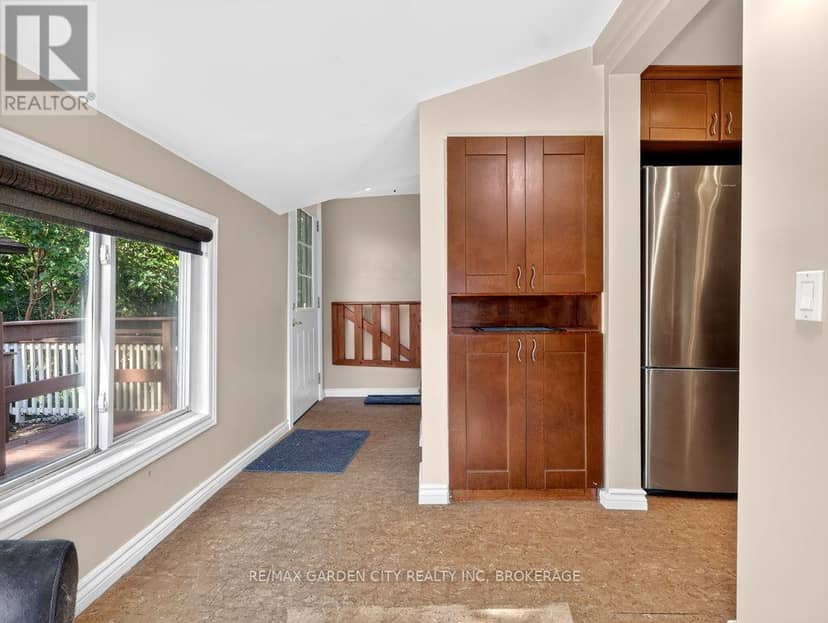 15 Rodman Street — photo 32 of 40