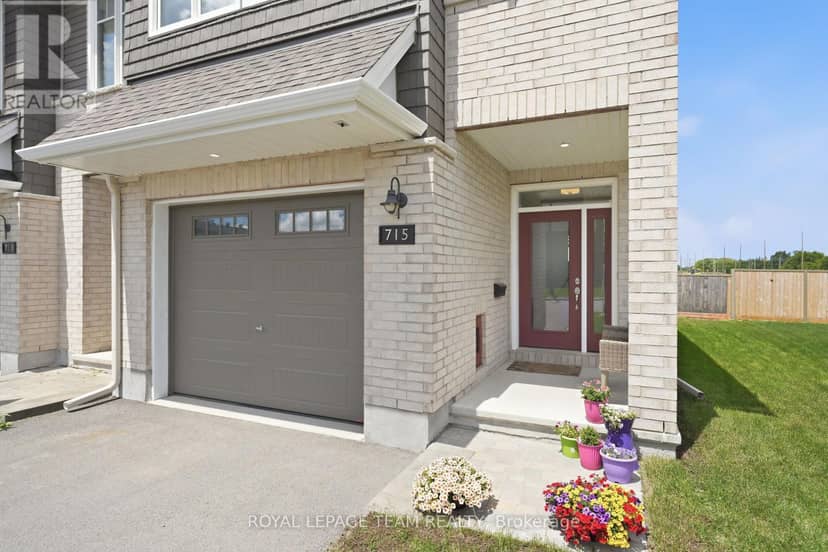 715 Maverick Crescent, Ottawa, photo 3