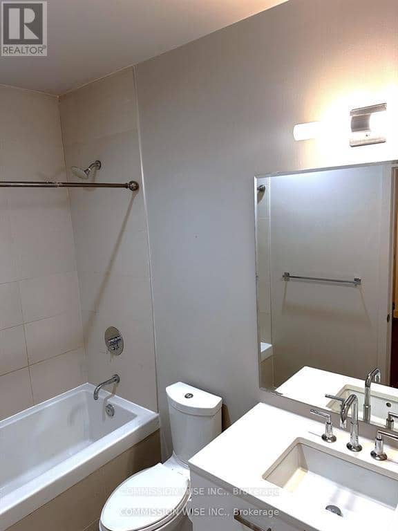 204 - 224 Lyon Street N — photo 12 of 15
