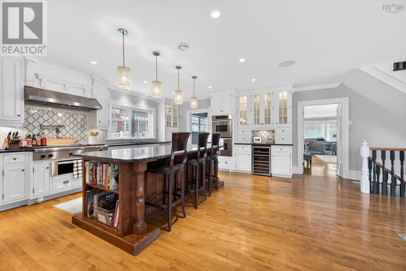 15 Whitney Avenue — photo 15 of 40