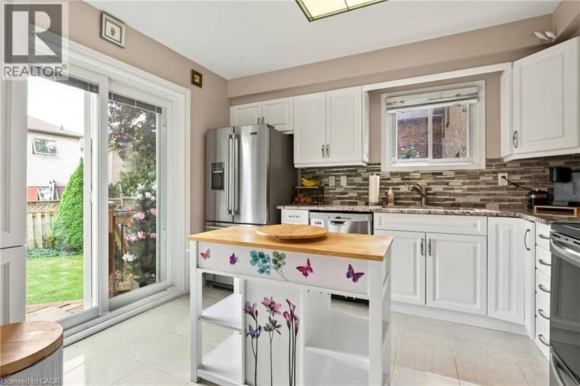 31 GRINDSTONE Way — photo 17 of 40