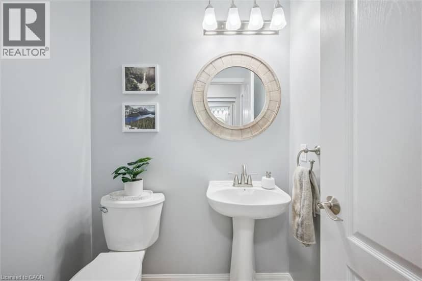79 ZIEMAN Crescent — photo 8 of 36