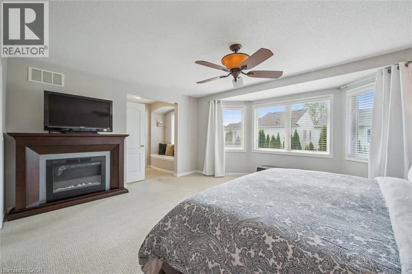 79 ZIEMAN Crescent — photo 19 of 36