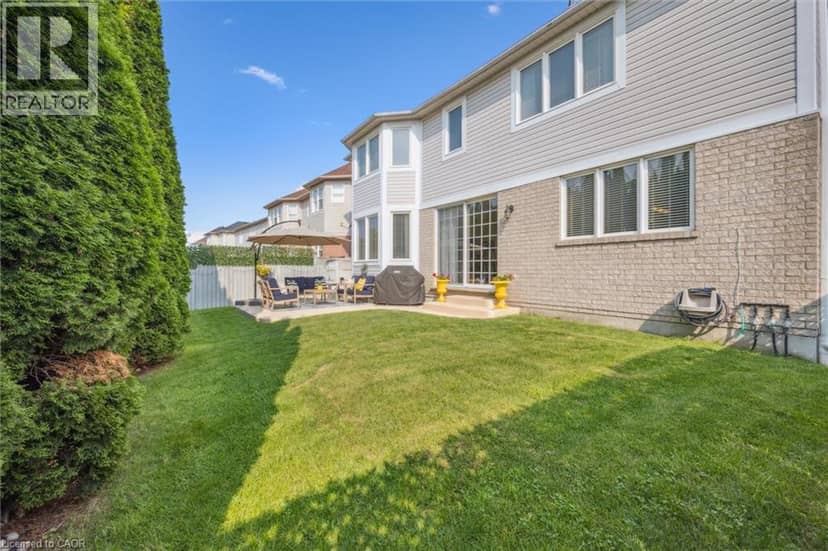 79 ZIEMAN Crescent — photo 32 of 36