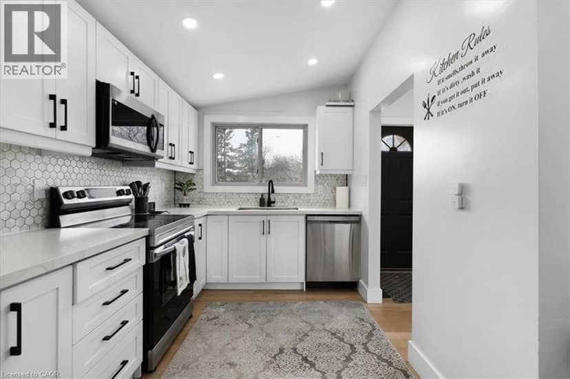 37 LILACSIDE Drive — photo 6 of 27
