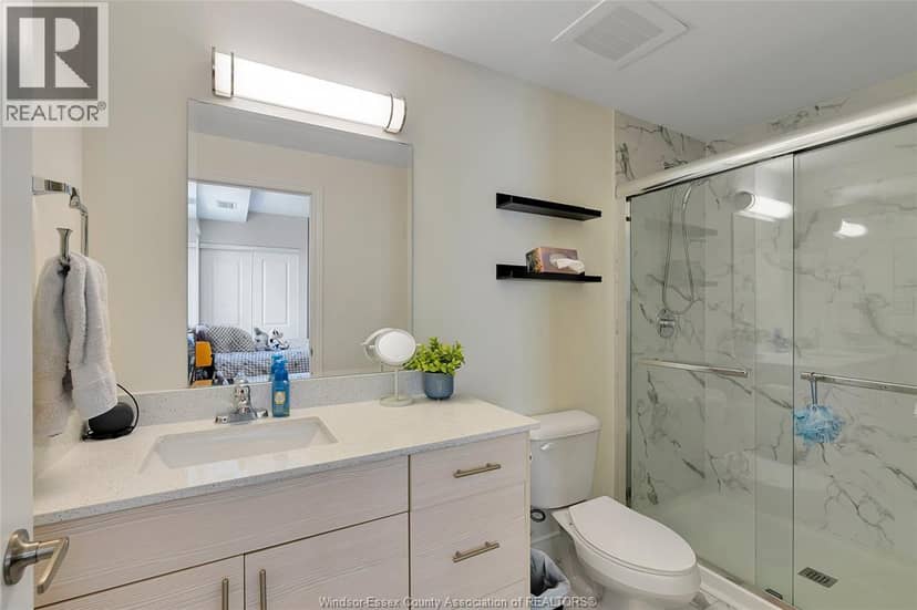 1675 BANWELL ROAD Unit# 705 — photo 15 of 40