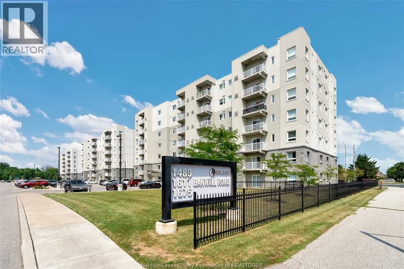 1675 BANWELL ROAD Unit# 705 — photo 33 of 40