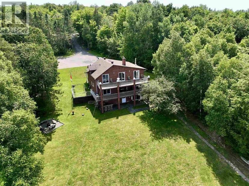 169 South Bay Rd, Elliot Lake, photo 4