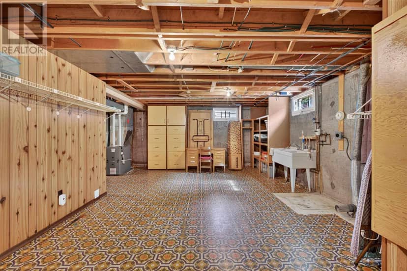 6 Pinemore BLVD — photo 33 of 40