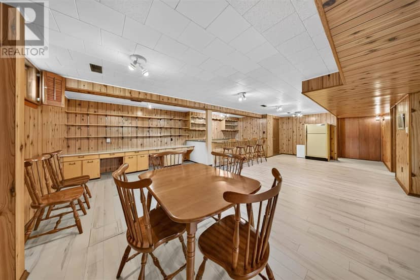 6 Pinemore BLVD — photo 29 of 40