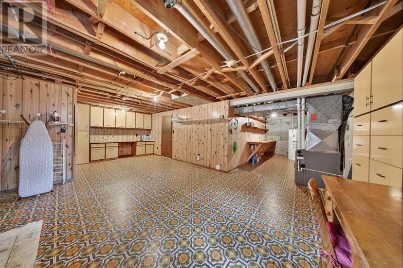 6 Pinemore BLVD — photo 34 of 40