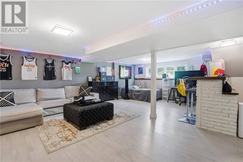 4663 Guy Avenue — photo 32 of 40