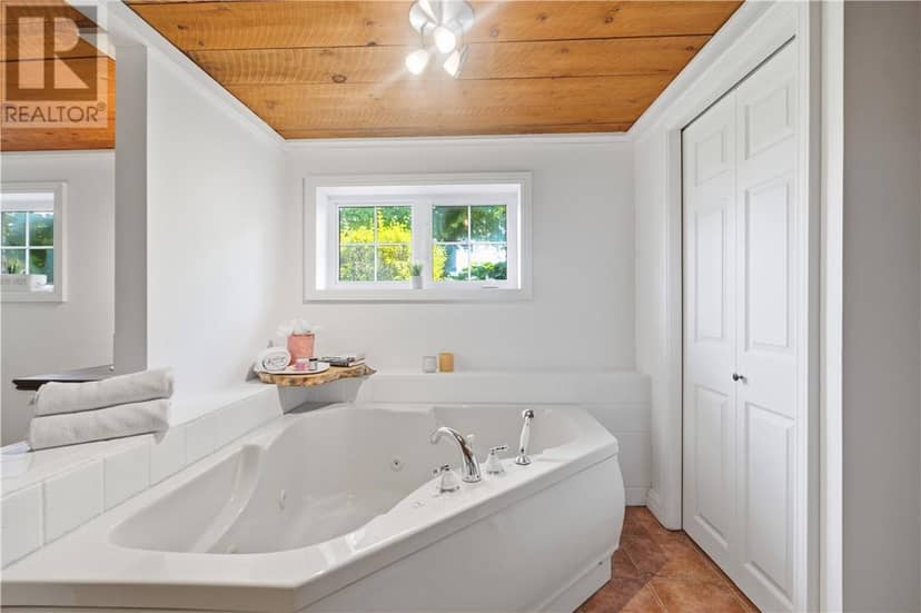 4663 Guy Avenue — photo 38 of 40