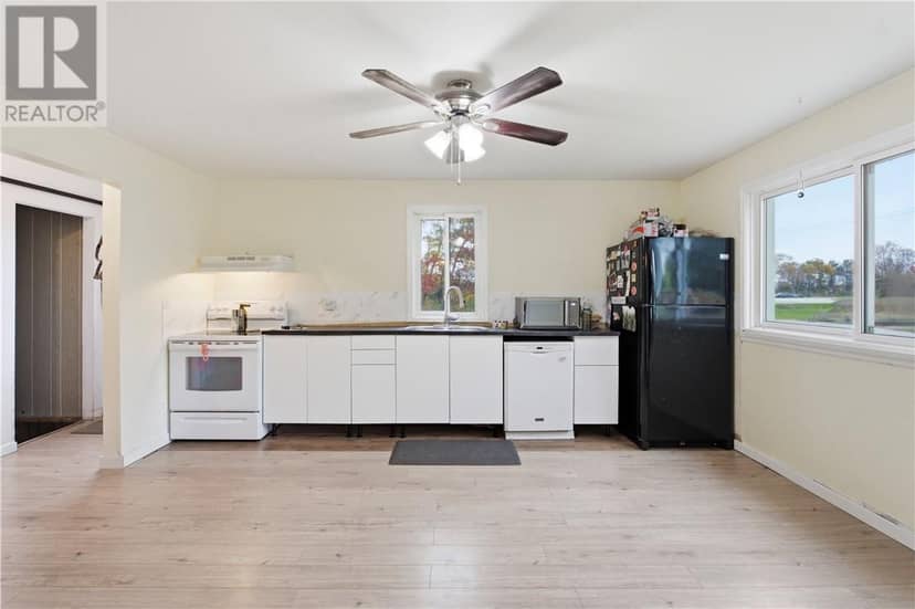 33 Pembroke, Sturgeon Falls, photo 5