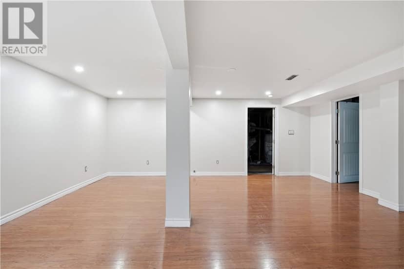 1442 Agincourt Avenue — photo 20 of 40