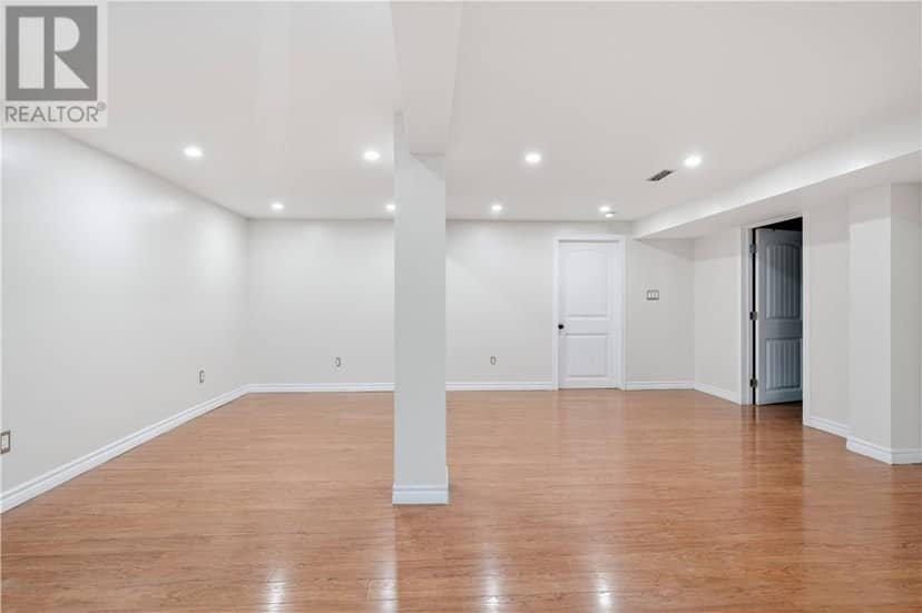 1442 Agincourt Avenue — photo 30 of 40