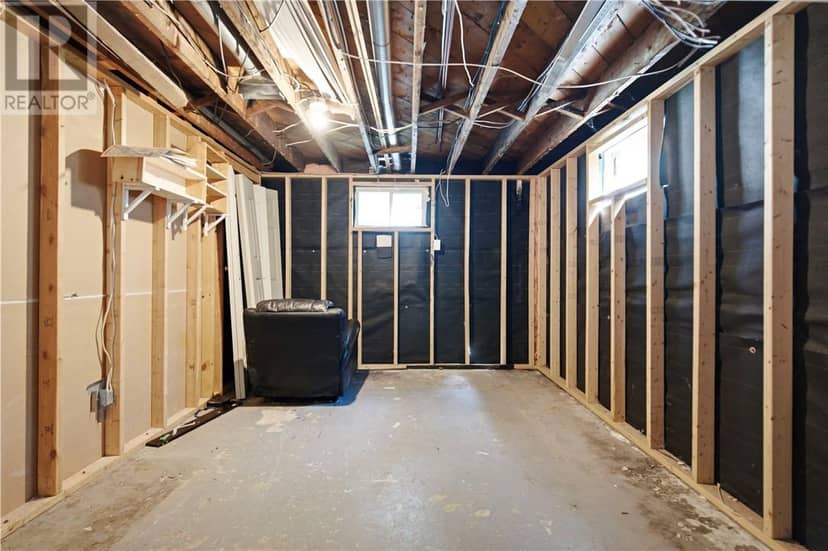 1442 Agincourt Avenue — photo 34 of 40