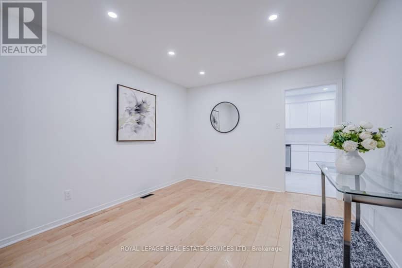 796 Buckingham Court, Mississauga, photo 8