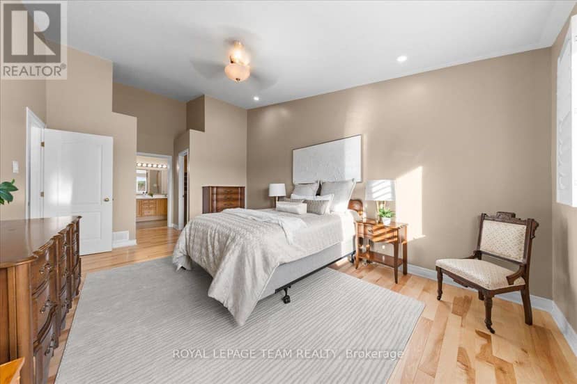 6 Amberlakes Drive — photo 25 of 40