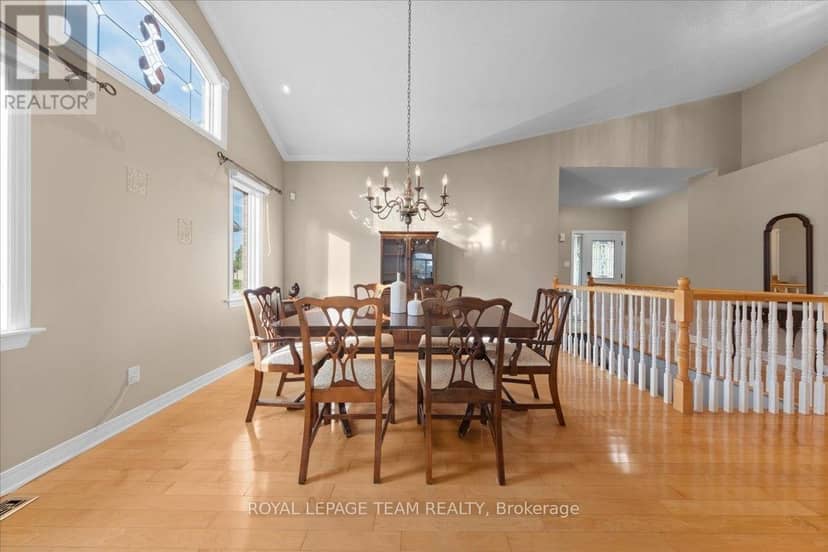 6 Amberlakes Drive — photo 10 of 40
