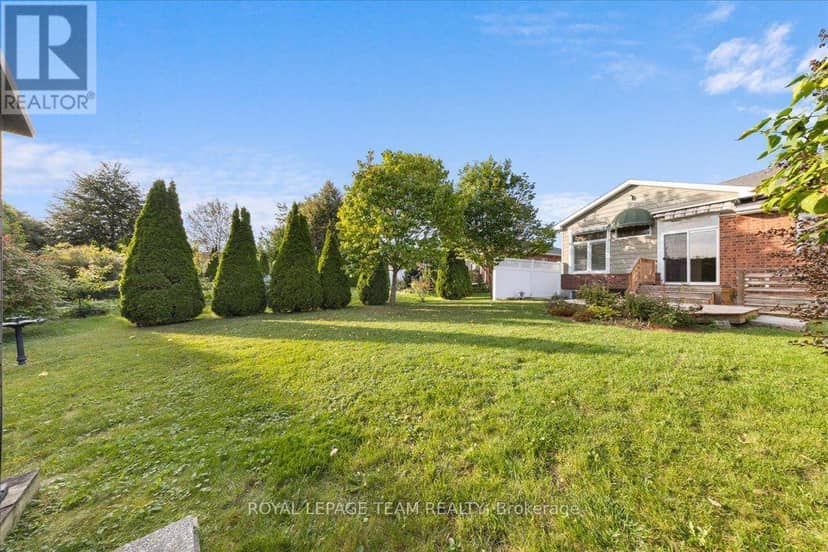 6 Amberlakes Drive — photo 35 of 40