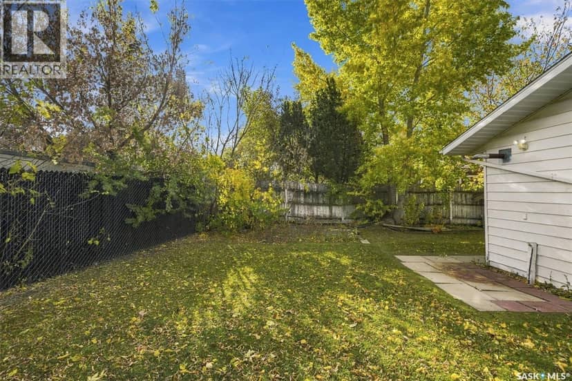 647 Redberry ROAD — photo 36 of 40