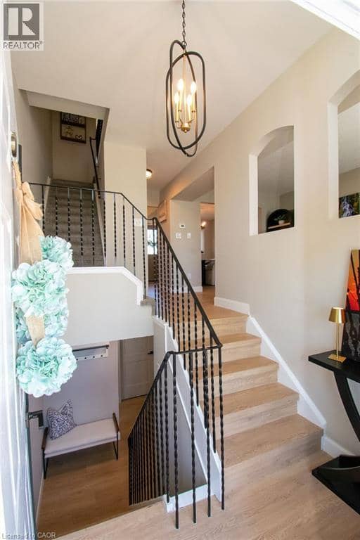 139 MAIN Street W Unit# 22 — photo 8 of 40