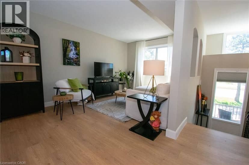 139 MAIN Street W Unit# 22 — photo 11 of 40