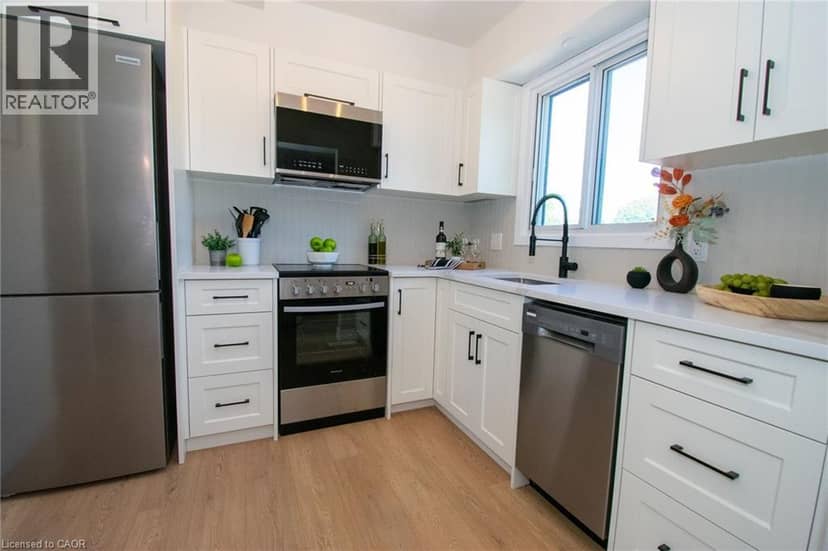 139 MAIN Street W Unit# 22 — photo 26 of 40