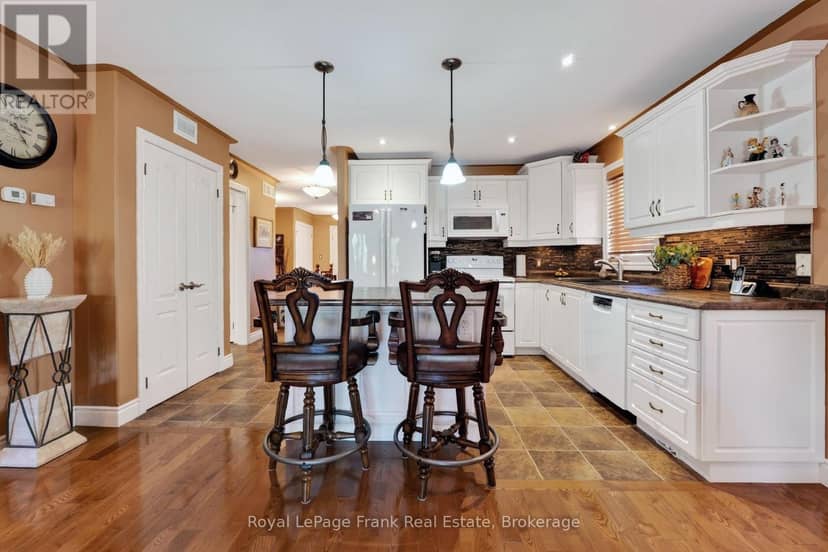 39 Green Arbour Way — photo 11 of 40