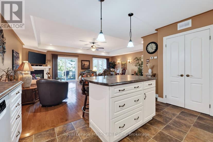 39 Green Arbour Way — photo 14 of 40