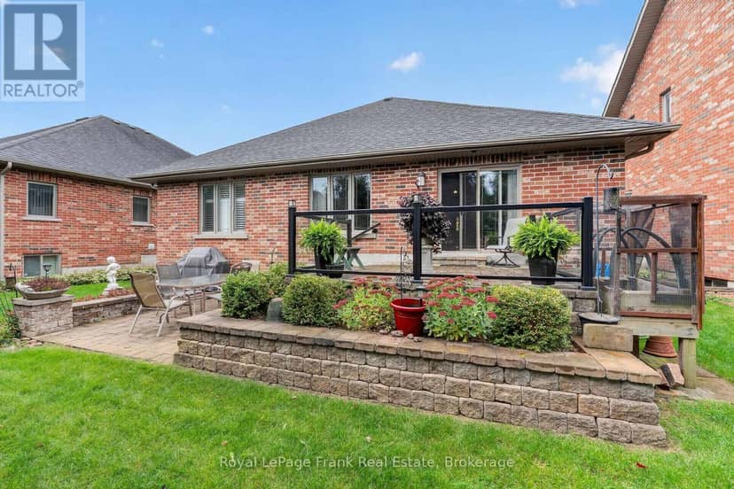 39 Green Arbour Way — photo 38 of 40
