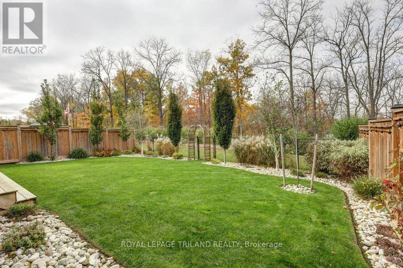35 Royal Dornoch Drive — photo 9 of 32