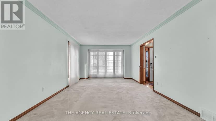 32 Glenview Crescent — photo 16 of 40