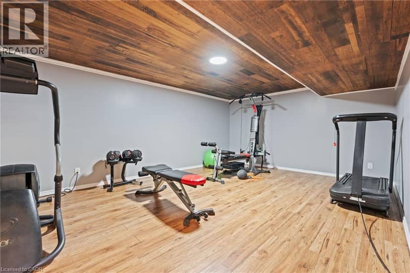 553 Norfolk County Road 21 — photo 25 of 36