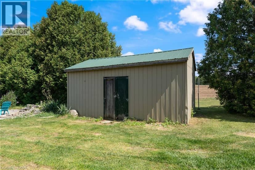553 Norfolk County Road 21 — photo 33 of 36