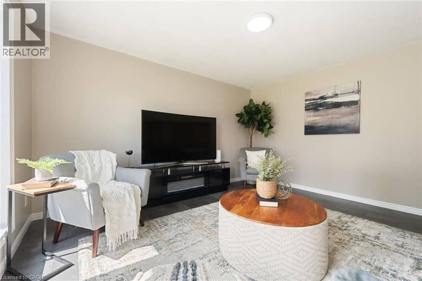 553 Norfolk County Road 21 — photo 11 of 36