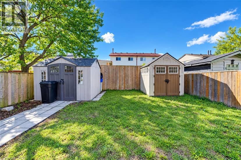 136 SEKURA Crescent — photo 26 of 35